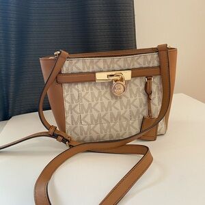 Michael Kors mini bag crossbody